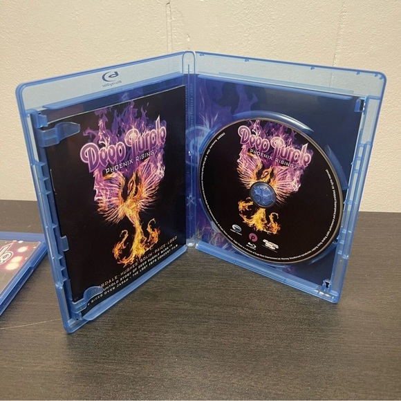 Deep Purple with Orchestra: Live at Montreux 2011 & Phoenix Rising ( Blu Ray ) - Picture 5 of 5